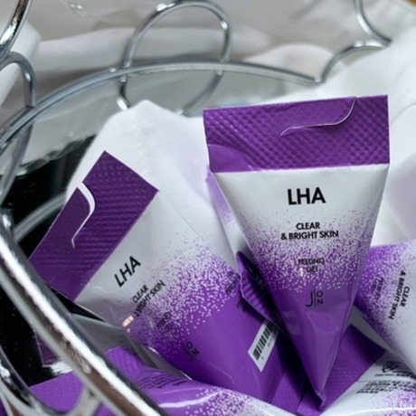 J:on Гель-пилинг для лица - LHA clear&bright skin peeling gel, 5г*20шт