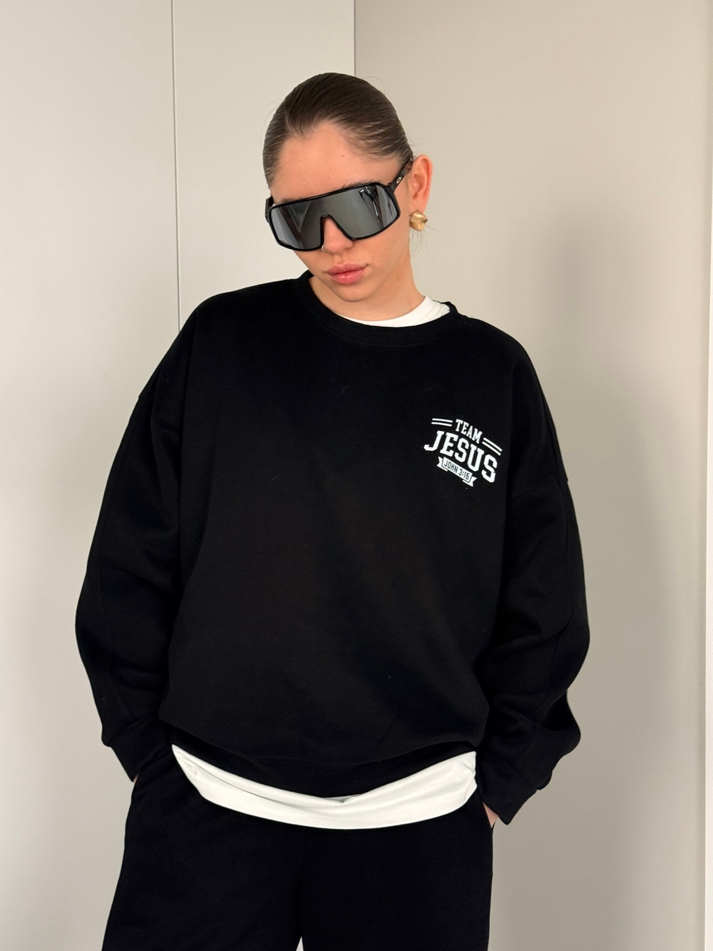 Костюм спортивный с круглым воротом