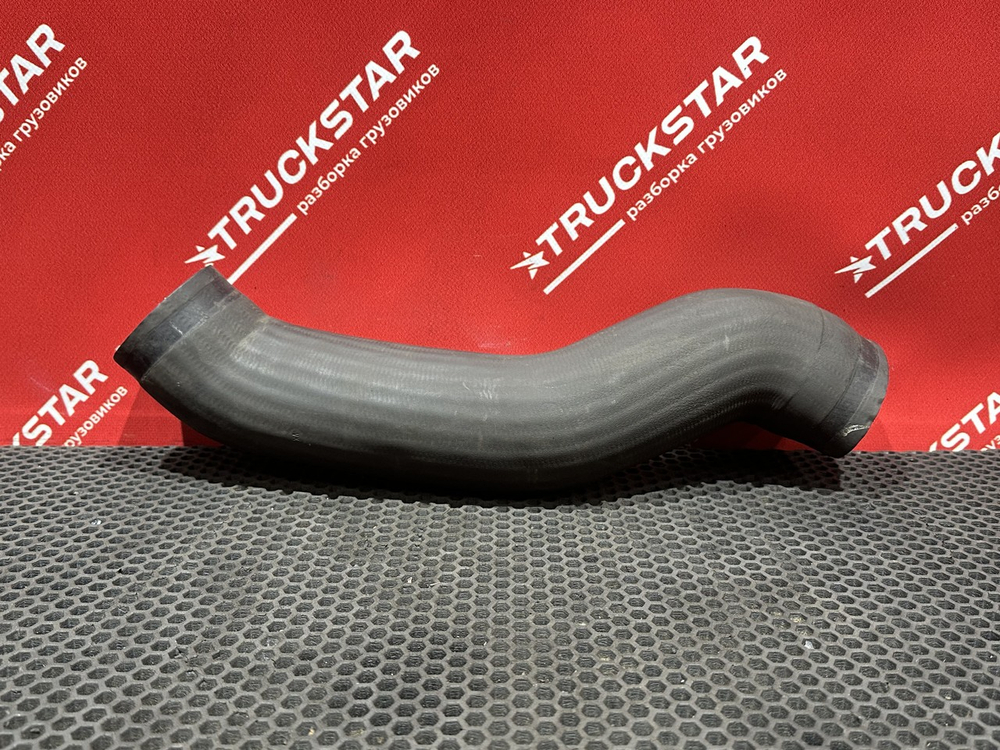 Патрубок радиатора