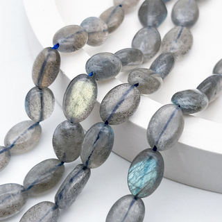 Лабрадор бусины, овал, размер около 12,2*8,3 мм, цена за 8 шт (1/4 нити)