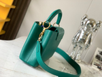 Louis Vuitton Capucines BB