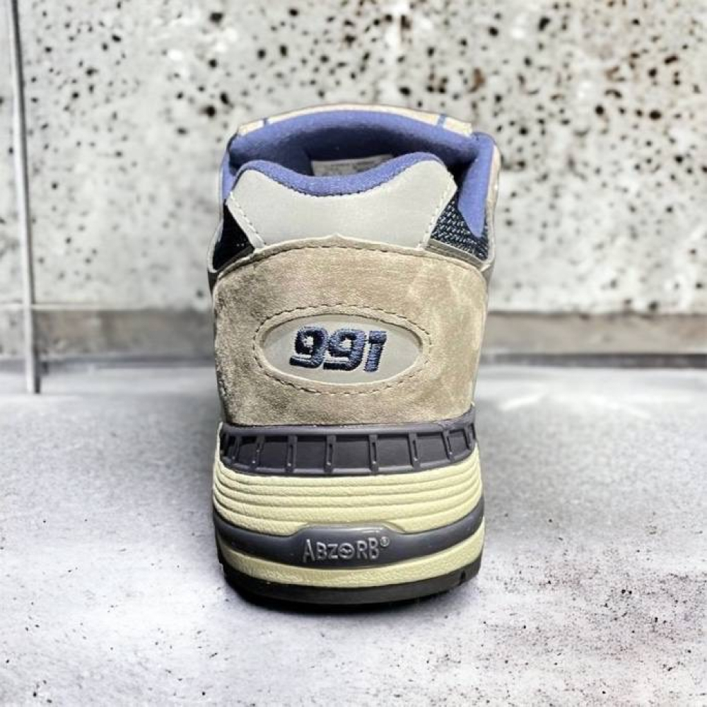 New Balance 991 • Brown Blue