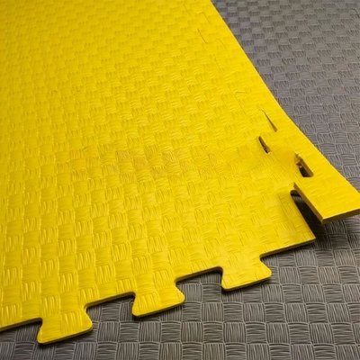 Мягкий пол 1000x1000x8-9 мм 35-40 шор