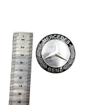 Наклейка Mercedes круглая объемная (эмблема Мерседес, 5х5см). Серебристая с черным