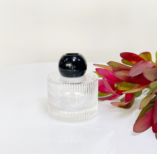 Стеклянный флакон с огранкой 100 мл