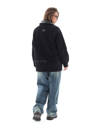 Черный пуховик из эко-замши с мехом песца и кожаным воротником