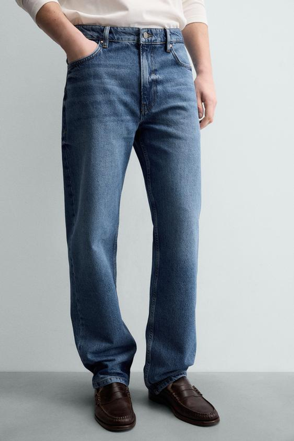 ZARA ДЖИНСЫ STRAIGHT FIT ИЗ ХЛОПКА И ЛИОЦЕЛЛА, СИНИЙ