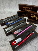 Подарочная ручка флешка 16Gb в красивой коробке