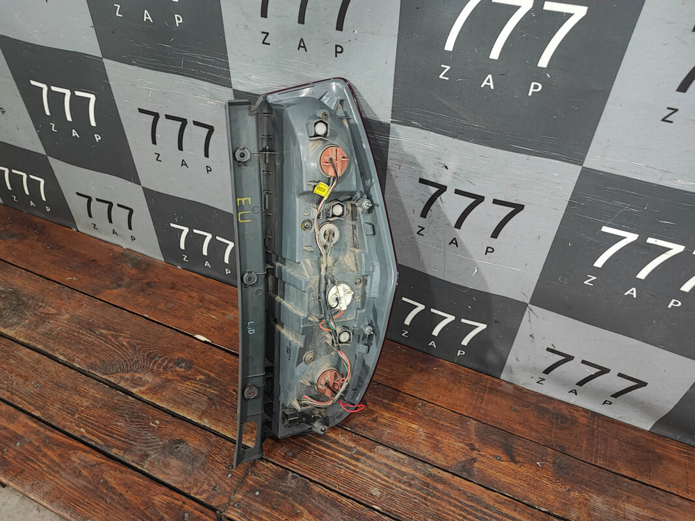 Фонарь задний левый Hyundai Grand Starex (H1) 07-21 Б/У Оригинал 924014H020