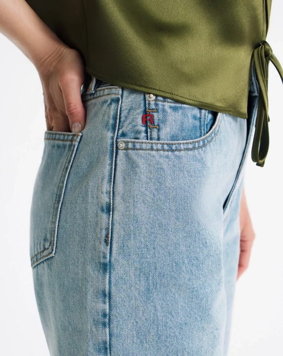 Джинсовые шорты