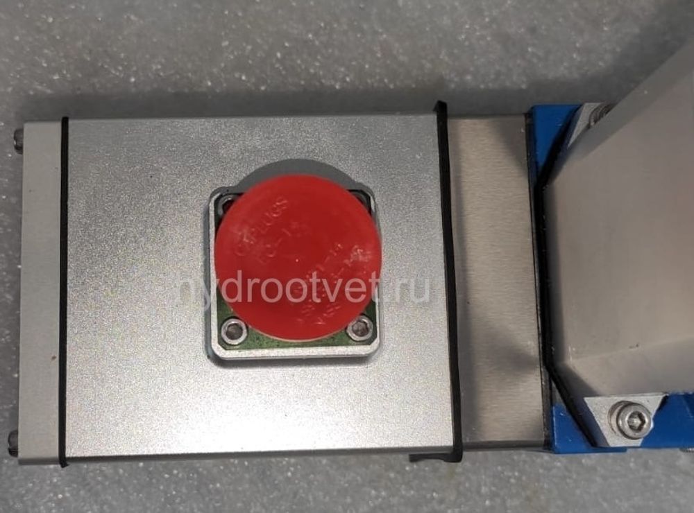 MOOG D661 аналог - SFD234 - Сервоклапан Ду10 двухкаскадный типа струйная трубка с D = электрическая обратная связь, притычная поверхность по ISO 4401-05. Со встроенной электроникой