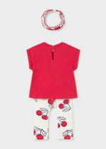 футболка с леггинсами и повязкой на голову