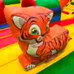 Коммерческий надувной батут «Сафари-Тигр» 10*9*8м, с двумя горками