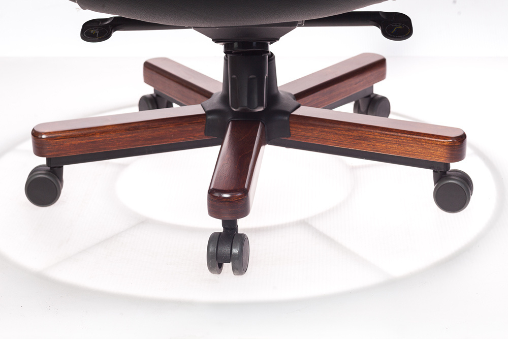 Кресло руководителя Бюрократ T-9923WALNUT, черный, кожа