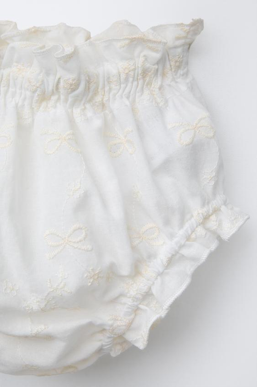 ZARA БЛУЗА И ТРУСЫ С ВЫШИВКОЙ И ЗАВЯЗКАМИ, СВЕТЛЫЙ ЭКРЮ