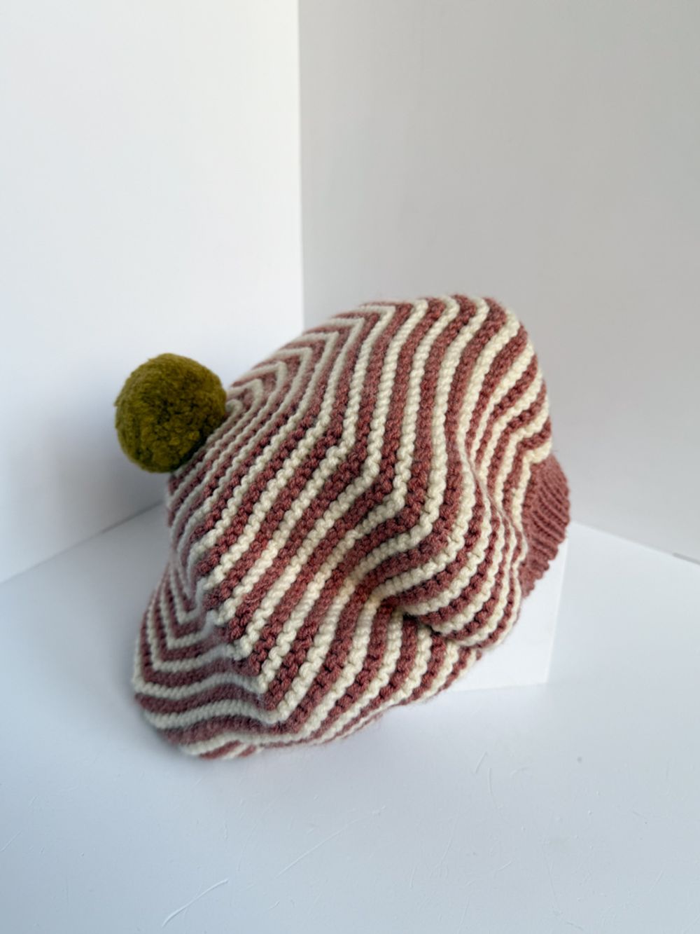 Шерстяной берет Marzipan