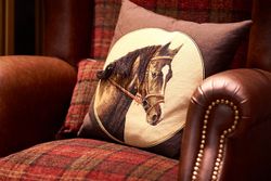 Кресло "Корнер Рэд" с кожаными подлокотниками