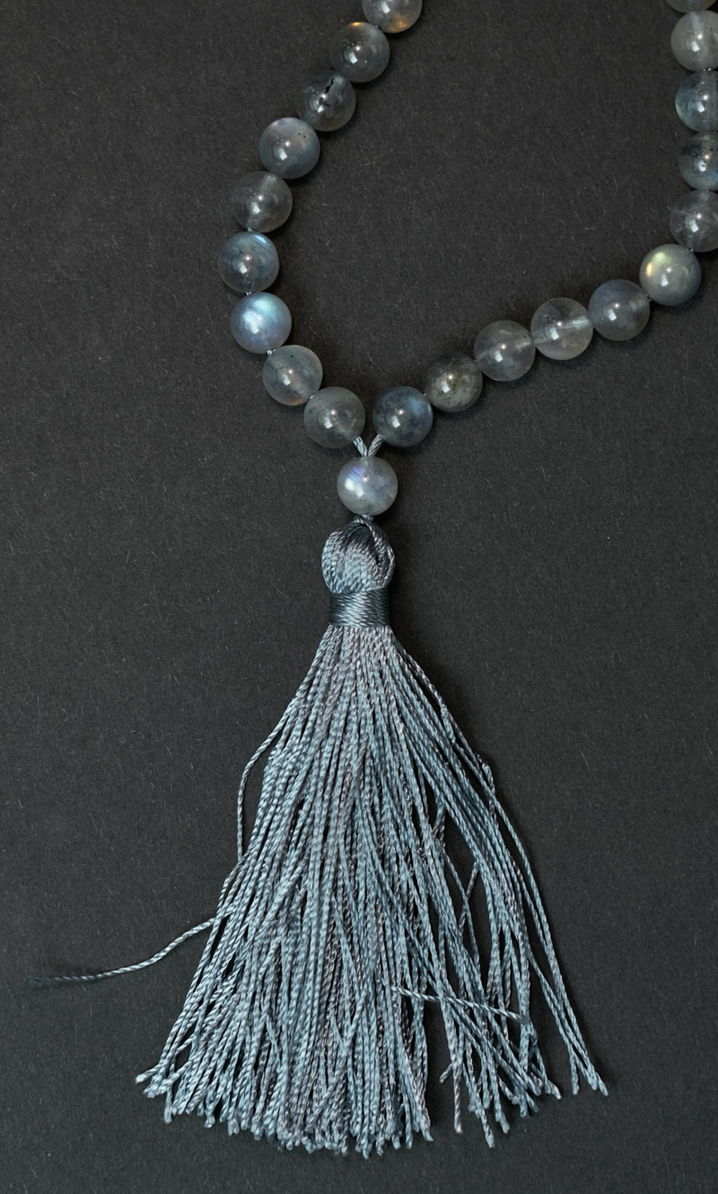 Четки "Memo about Mindfulness" из лабрадорита