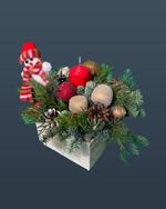 Новогодняя композиция с неговиком