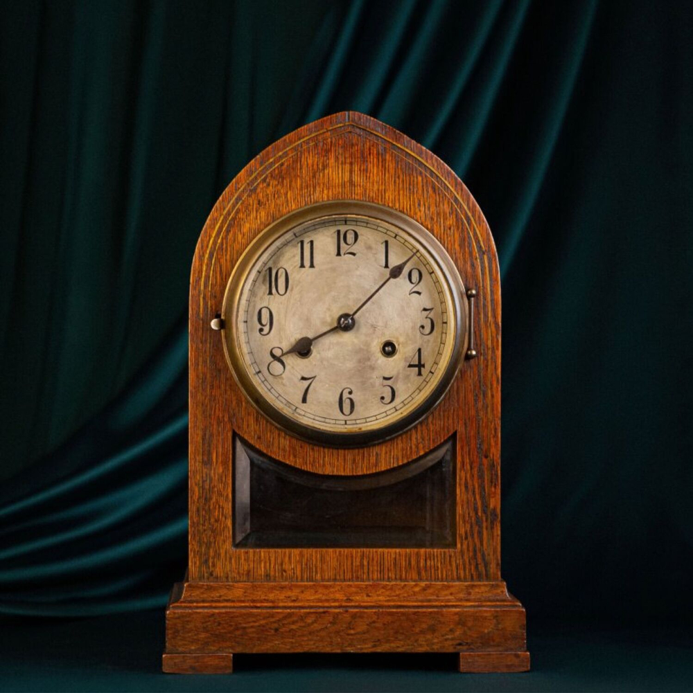Винтажные настольные часы