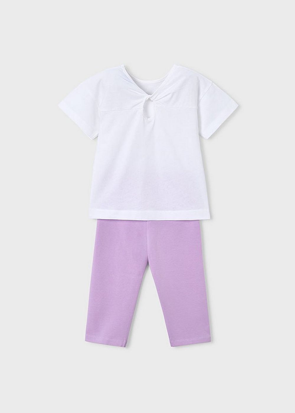 футболка с леггинсами