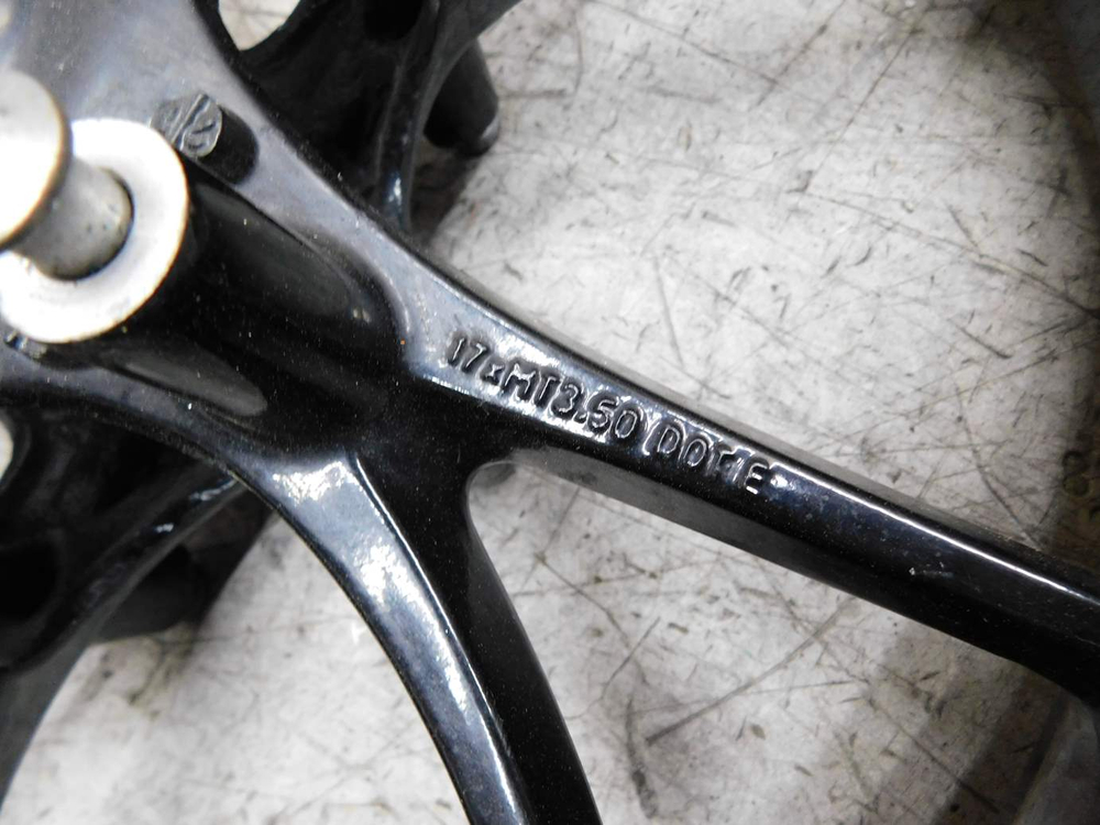 колесо переднее Triumph Speed Triple SMTTE5865R