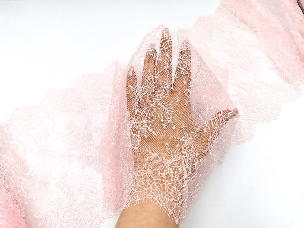 Кружево шантильи, с ресничками, 22 см, светло-розовое, купон, SK-3308