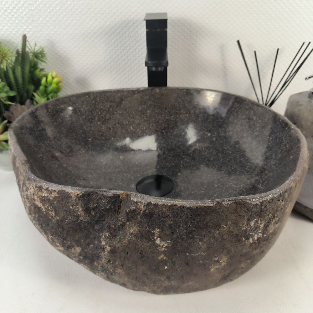 Раковина из речного камня RS-65187 46*40*15 0861