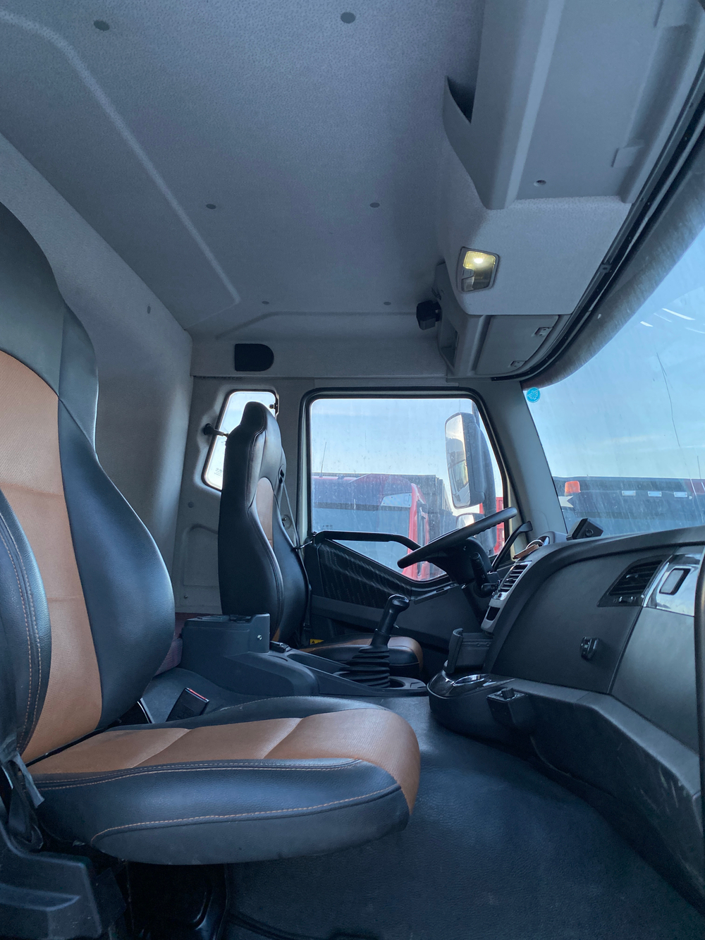 FAW J6 6x4 Самосвал СА3250Р66K24T1E5 (Дизельный, 11,1 л, 390 л.с., МТ)