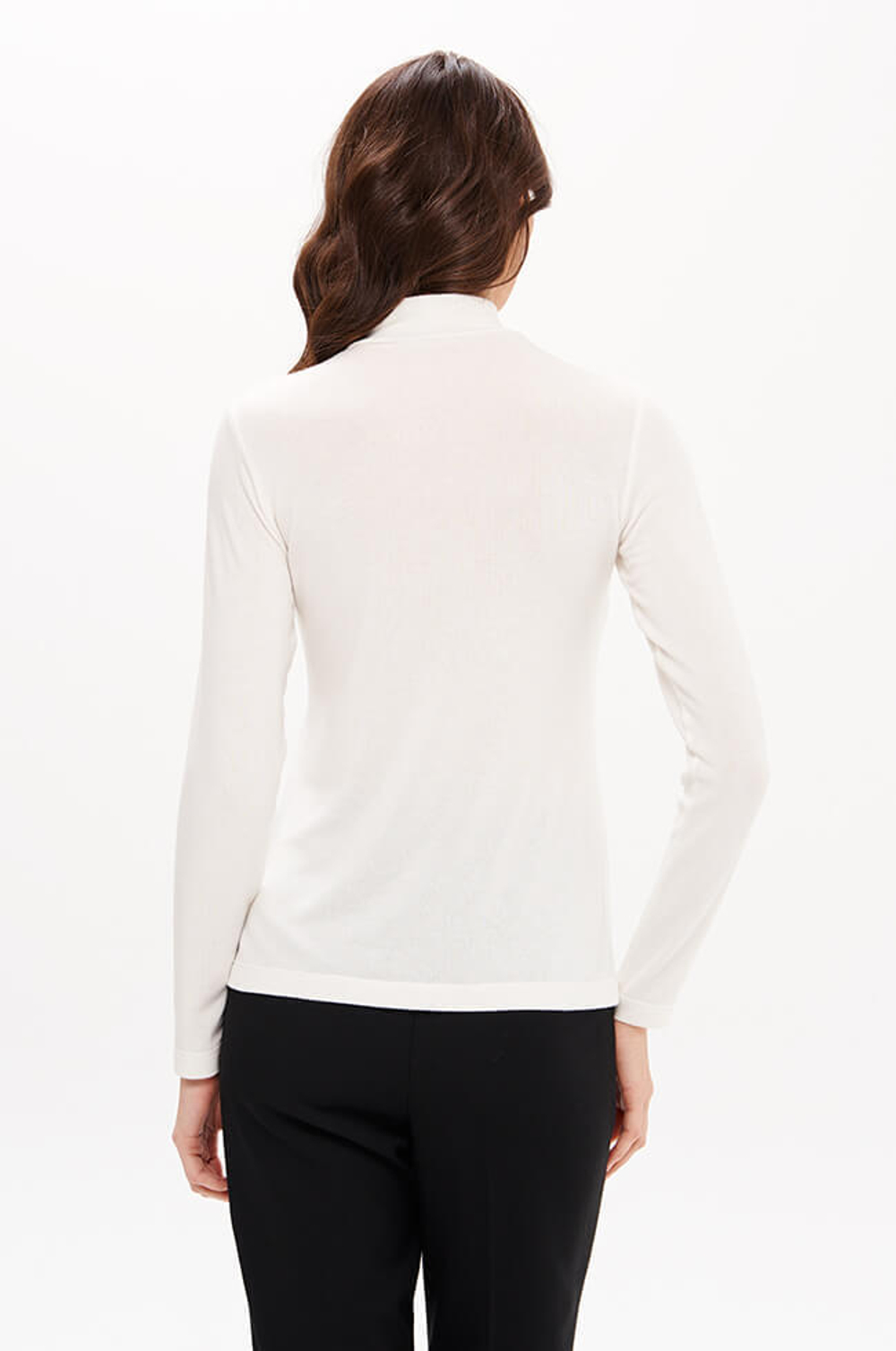 23341 Водолазка женская (молочный)