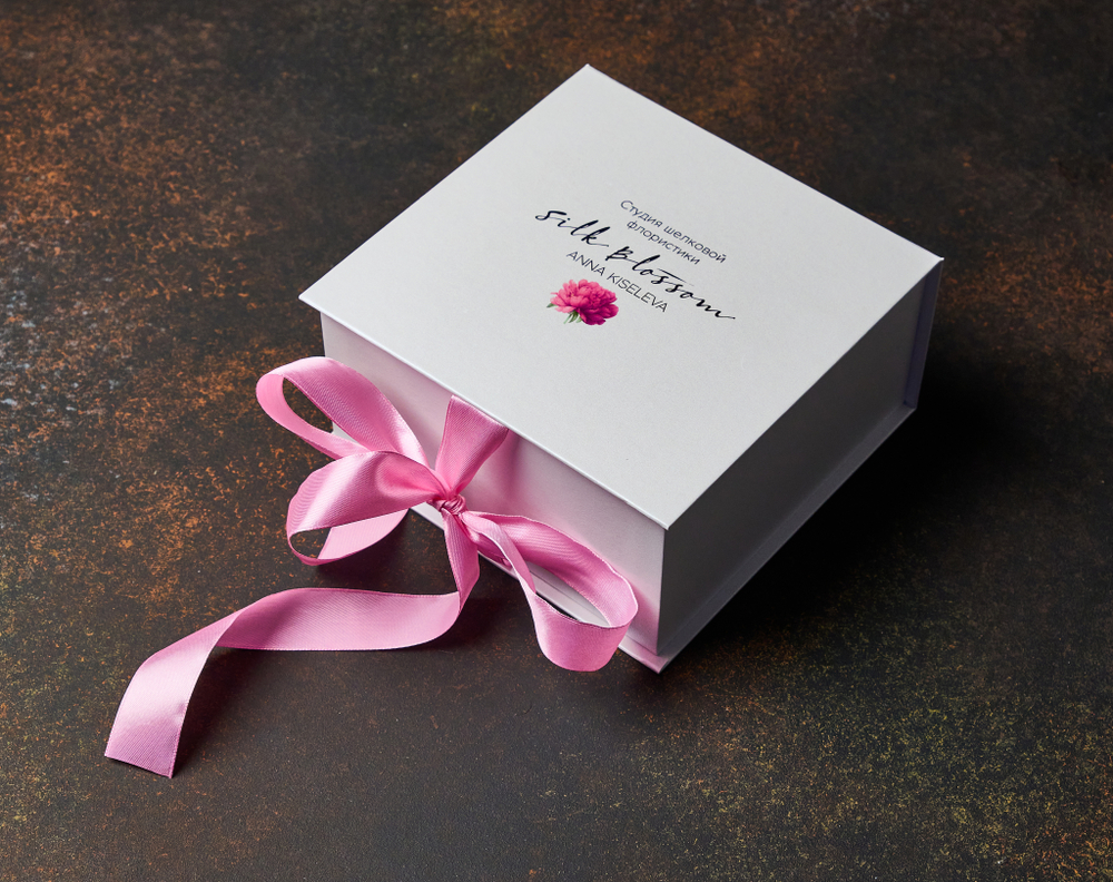 Брошь из шелка - Роза Бэль пудрово-розовая