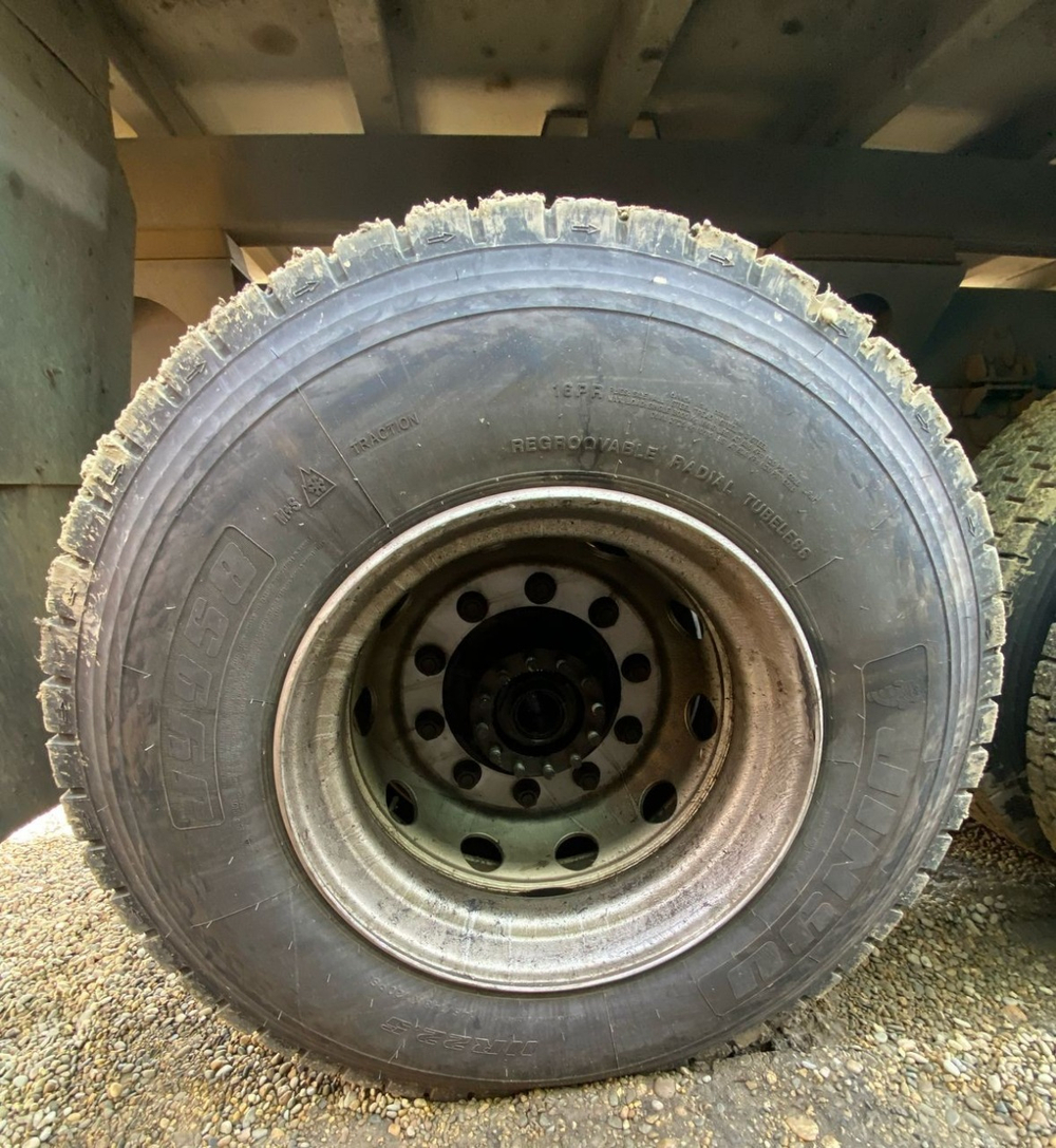 Планета 5529* на шасси КамАЗ 65115 6x4 Зерновоз 552919 (Дизельный, 11,8 л, 300 л.с., МТ)