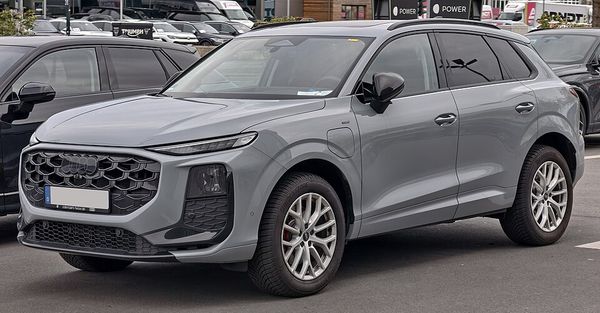 Новый Audi Q3: 255 л.с., quattro и цифровой кокпит