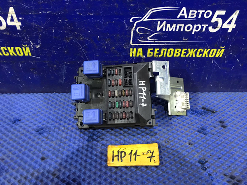 Блок предохранителей салонный NISSAN PRIMERA 1998