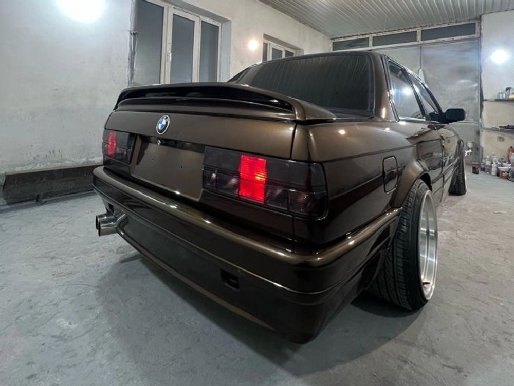 BMW E30 Mtech2 Спойлер (Реплика "АБС")