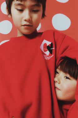 ZARA ТОЛСТОВКА С СЕРДЕЧКОМ, КРАСНЫЙ