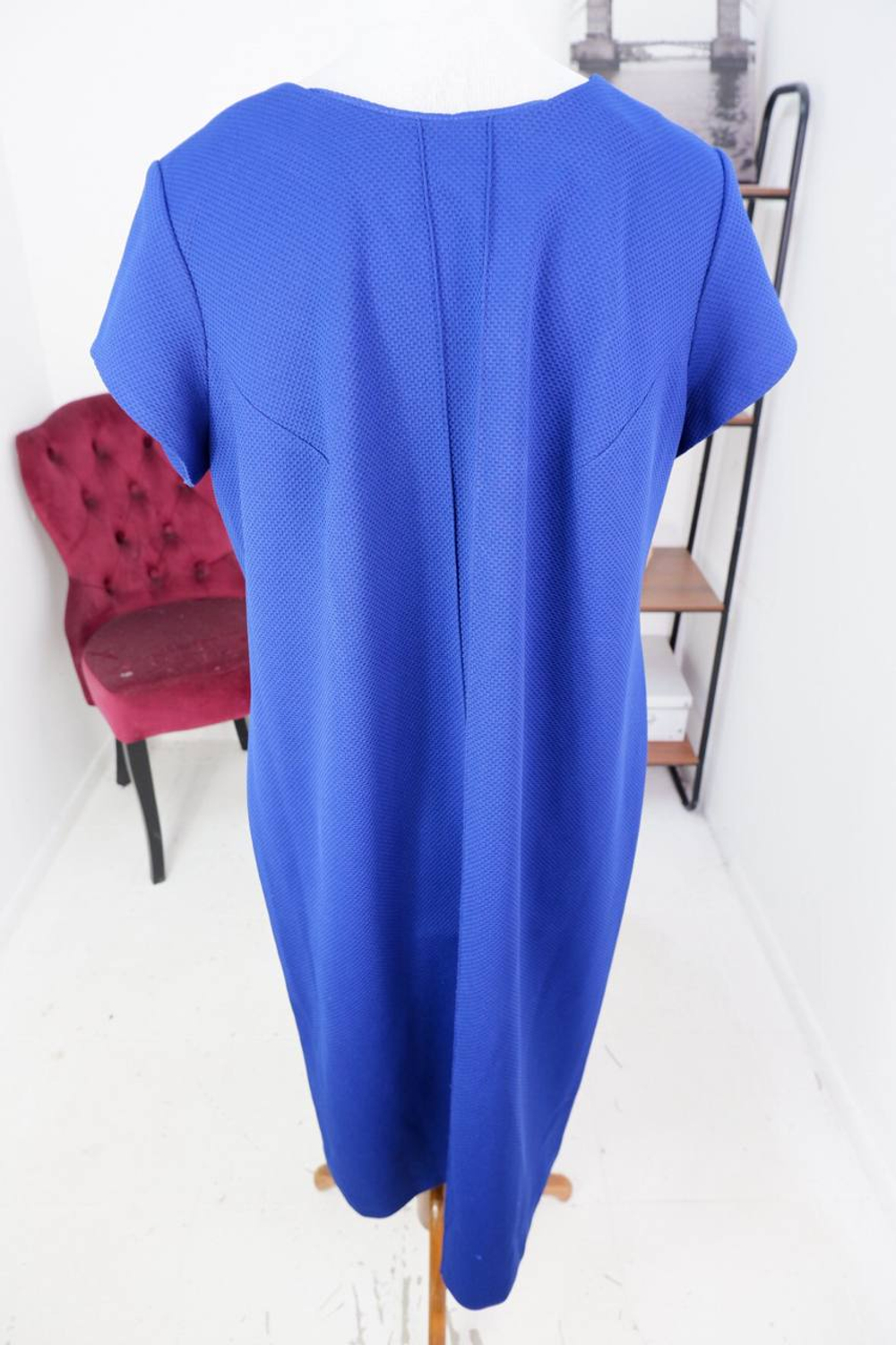 Платье красивого оттенка, визуально на 52/54 размер