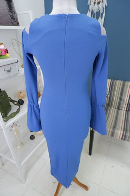 Платье Alexandra Kazakova лаконичное 42 размер, новое