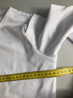 Блузка с оригинальными рукавами, визуально на 44 размер