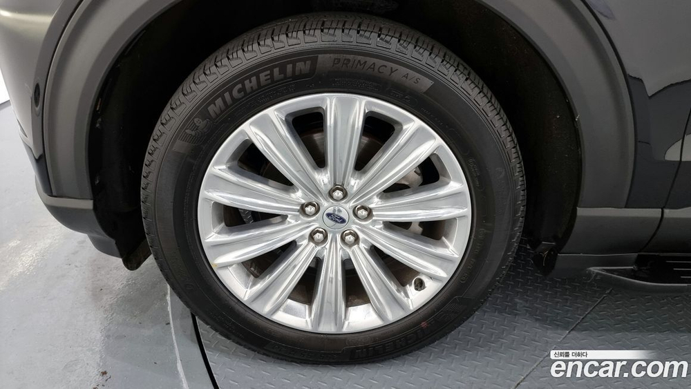Ford Explorer 6 Generation 2.3 Limited 4WD (02.2020)