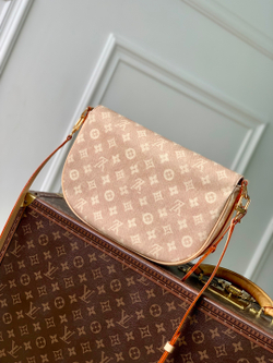 Louis Vuitton Escape