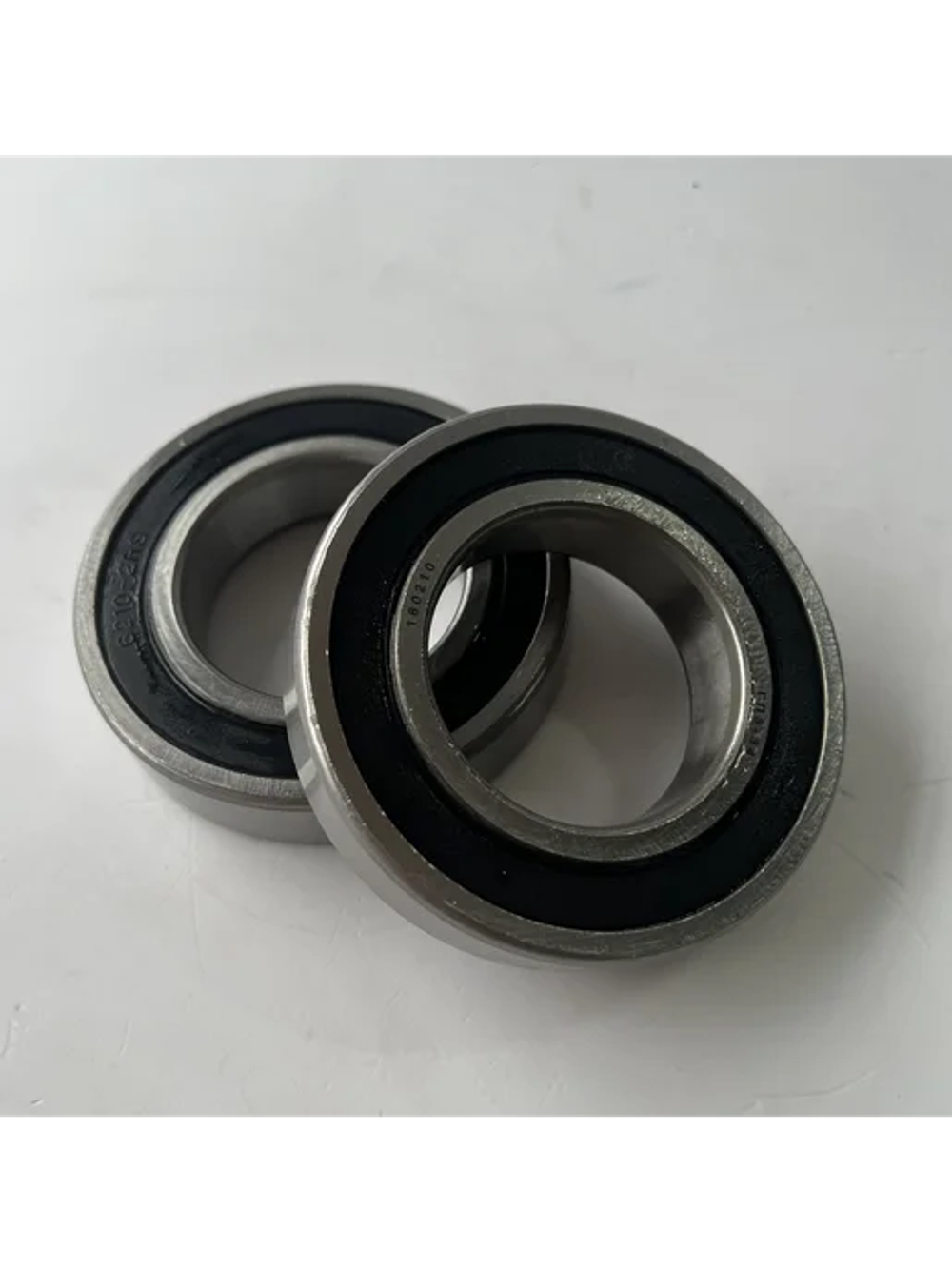 Подшипник 180210