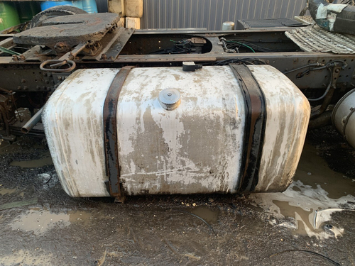 Бак топливный 570L