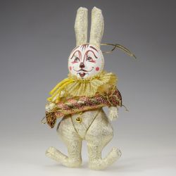 Ёлочная игрушка Кролик с конфетой