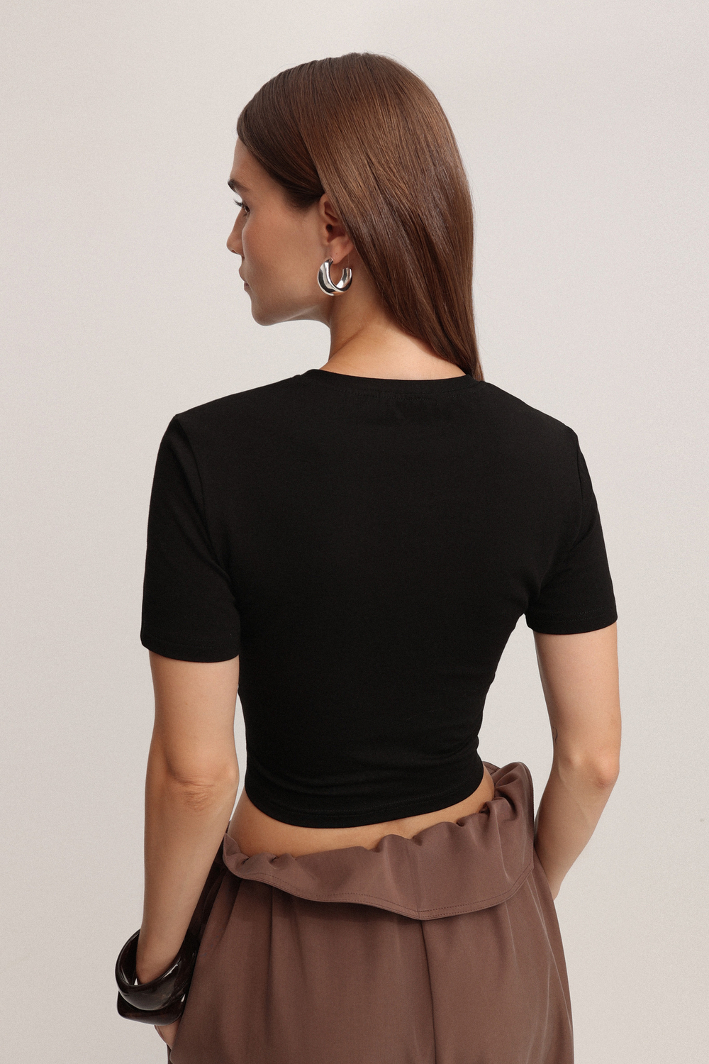 Брюки о-силуэта на кулисе