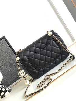 Chanel Bag 19 cm