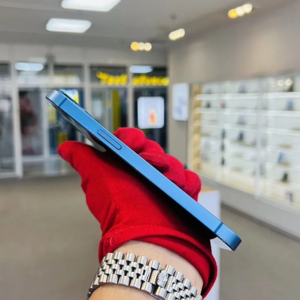 iPhone 13, 128 ГБ б/у