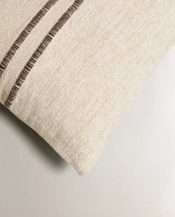 ZARA HOME НАВОЛОЧКА ДЛЯ ДЕКОРАТИВНОЙ ПОДУШКИ С КОНТРАСТНОЙ ЛИНИЕЙ, СВЕТЛО-БЕЖЕВЫЙ