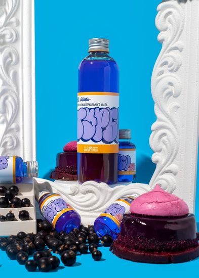 Антибактериальное мыло Синева "ТУРБО ЧЕРНАЯ СМОРОДИНА" (концентрат)