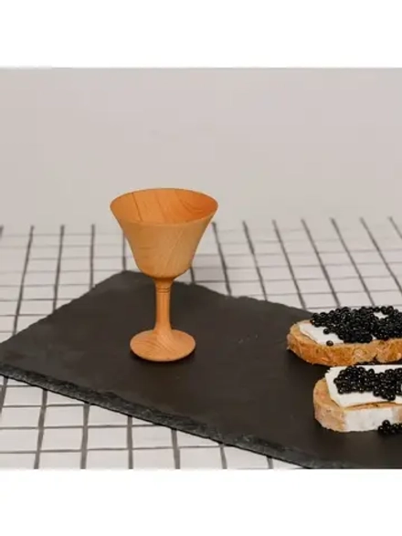 Рюмка для водки деревянная на ножке